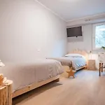 Garni Pola Aparthotel Campocologno