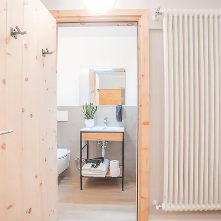 Garni Pola 3* Campocologno