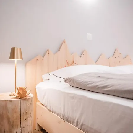 Garni Pola Campocologno