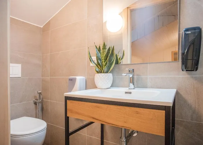 Garni Pola Aparthotel Campocologno