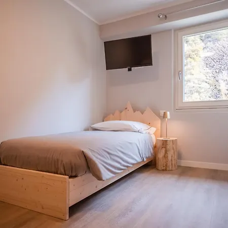 Garni Pola Campocologno