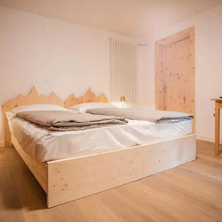 Garni Pola Campocologno