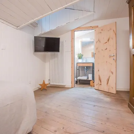 Garni Pola 3* Campocologno