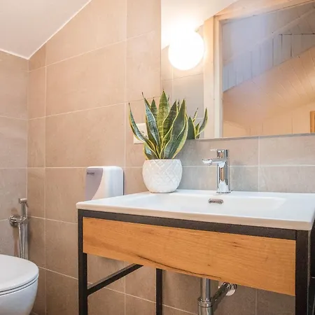 Garni Pola Apart Otel Campocologno