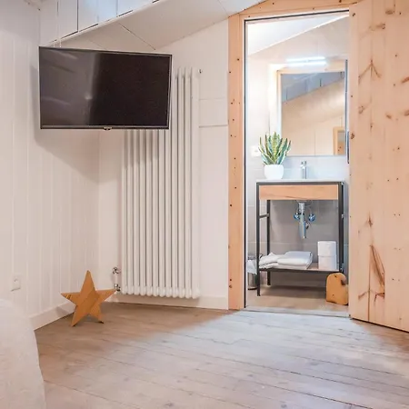 Garni Pola Apart Otel 3*