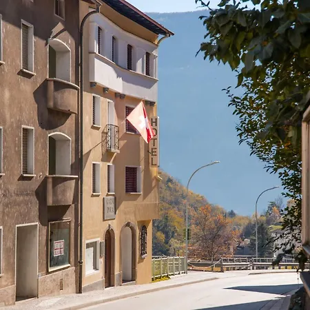 Garni Pola Apart Otel Campocologno