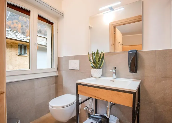 Garni Pola 3* Campocologno